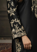 Black Silk -Mona’s Ally’s — 5